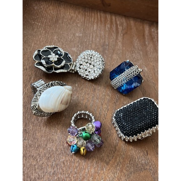 Ring Stretch Adjustable Flower Faceted Cluster Beads Green Red Blue Set of 6 - Picture 1 of 4